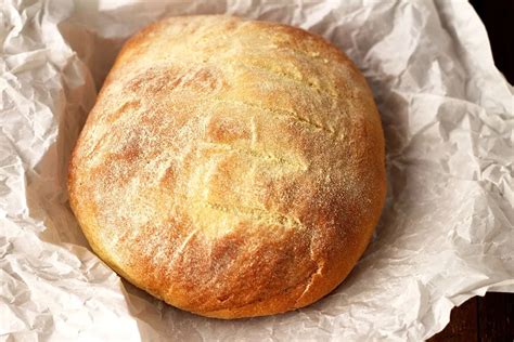  Pão de Milho da Cidade de Shuozhou: Uma Explosão Aromática de Sabores Tradicionais em um Prato Reconfortante!