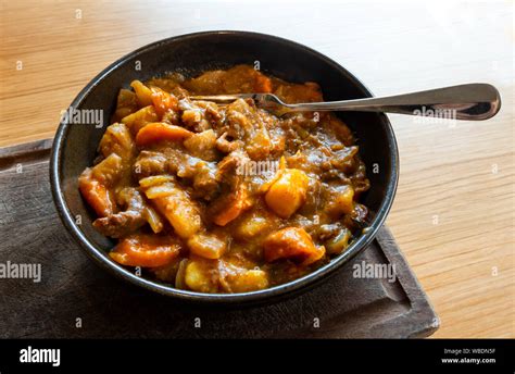  Scouse! Uma Sinfonia de Carne e Legumes na Encantadora Liverpool